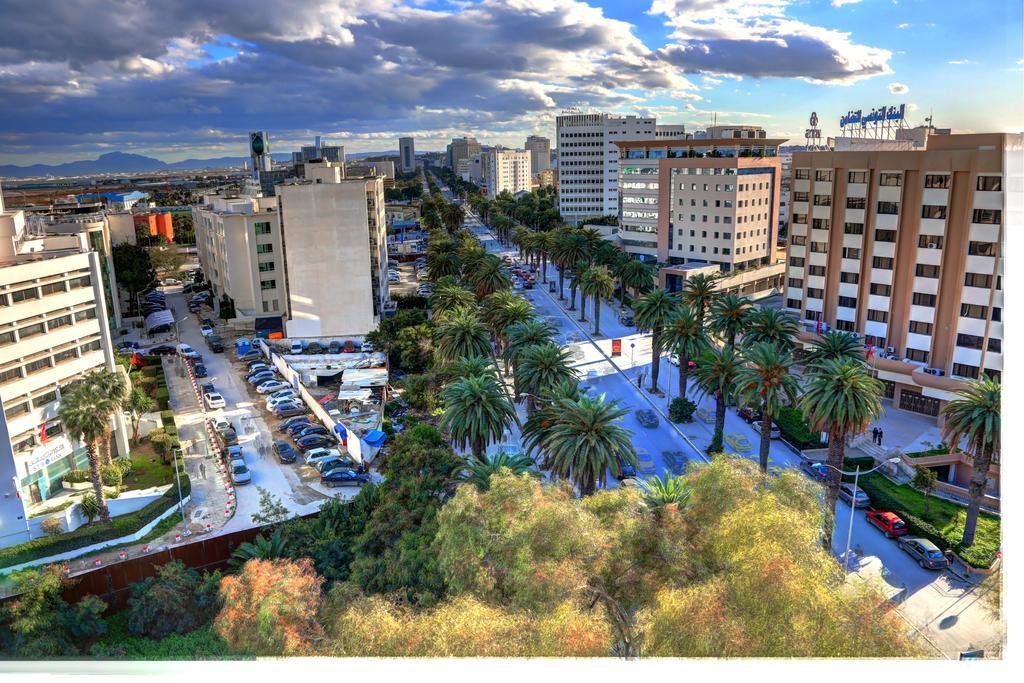 Hotel La Maison Blanche Tunis Buitenkant foto View of the city