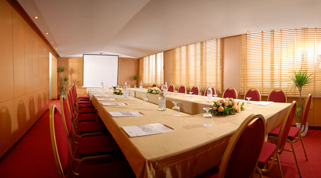 Hotel La Maison Blanche Tunis Buitenkant foto Meeting room